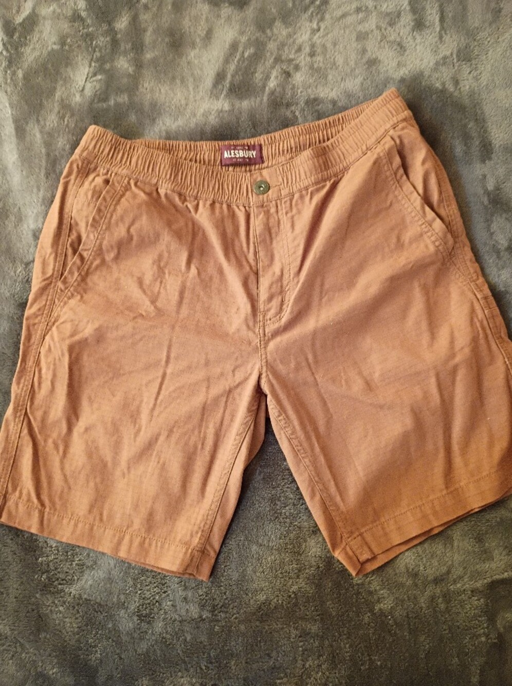 Men's Tan Casual Shorts from Alesbury, size 32 waist